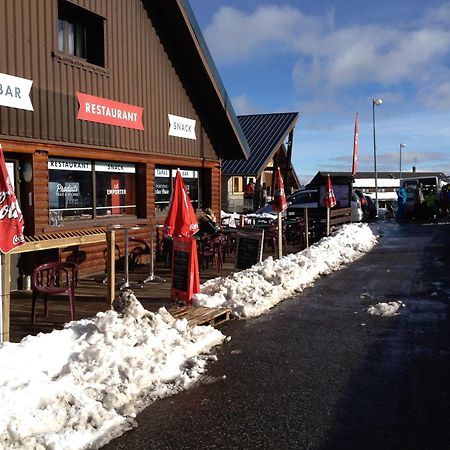 Hotel Le Tuc De L'Etang Boutx Exteriör bild