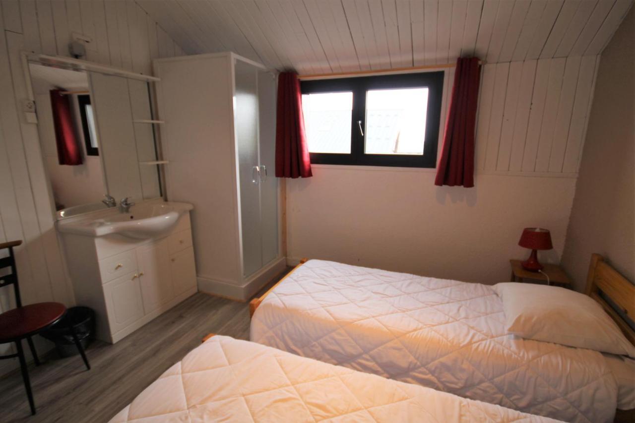 Hotel Le Tuc De L'Etang Boutx Exteriör bild