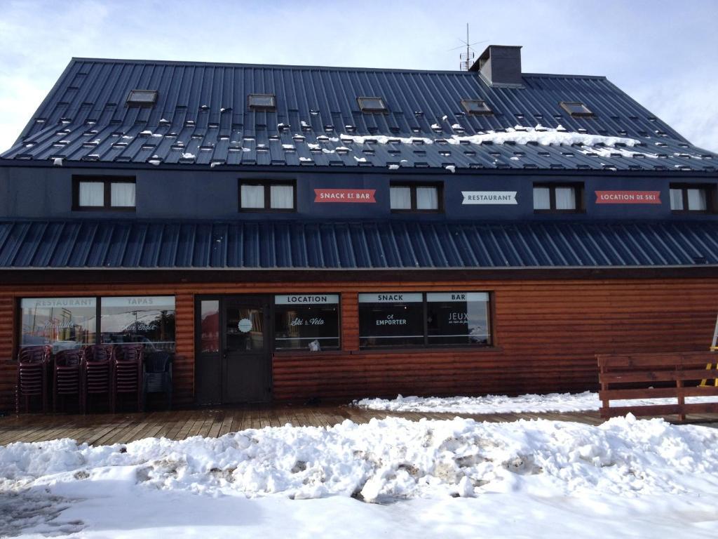 Hotel Le Tuc De L'Etang Boutx Exteriör bild