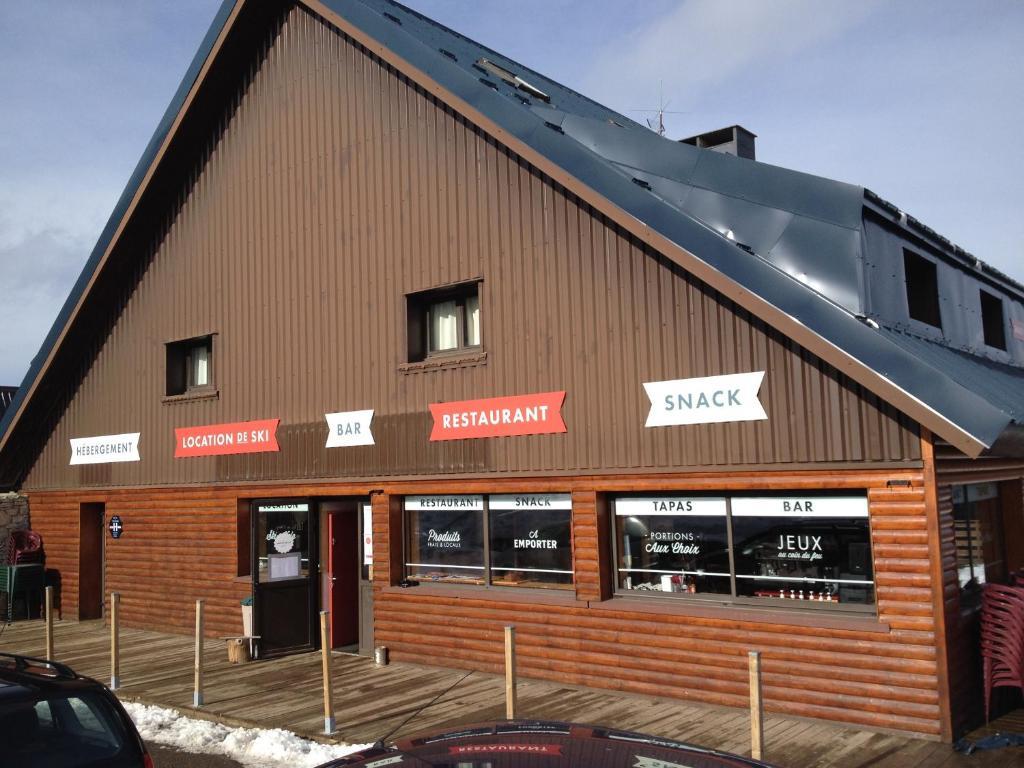 Hotel Le Tuc De L'Etang Boutx Exteriör bild
